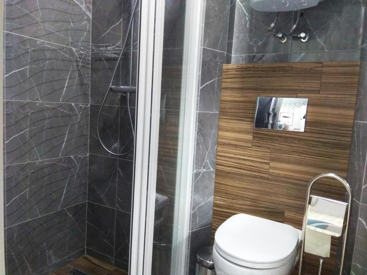 Rivne Hostel Zewnętrze zdjęcie